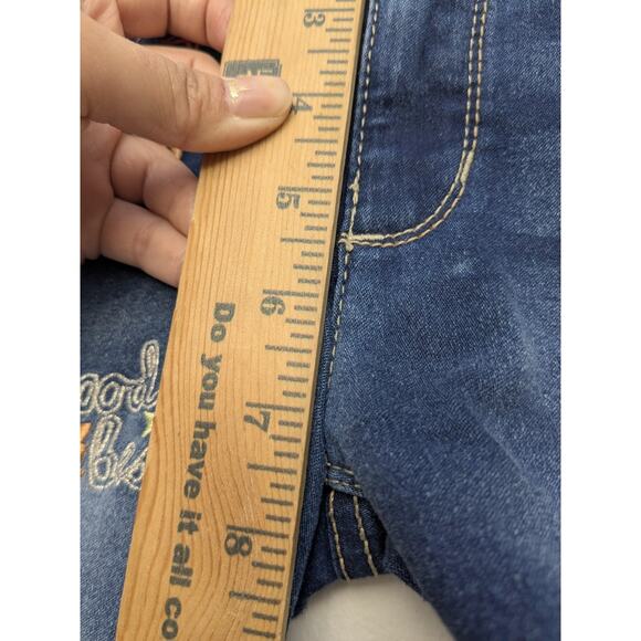 Jordache Girls Jeans Shorts Embroidered Patches On Front 5-Pocket Blue Size 8 - Picture 6 of 8